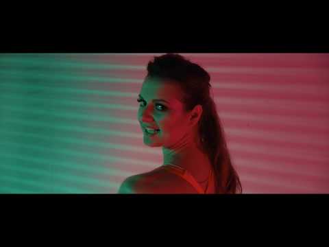 LILI – Bogini w mini (Official Video 2019)